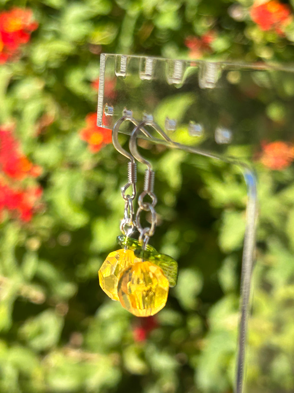 Tangie twist earrings