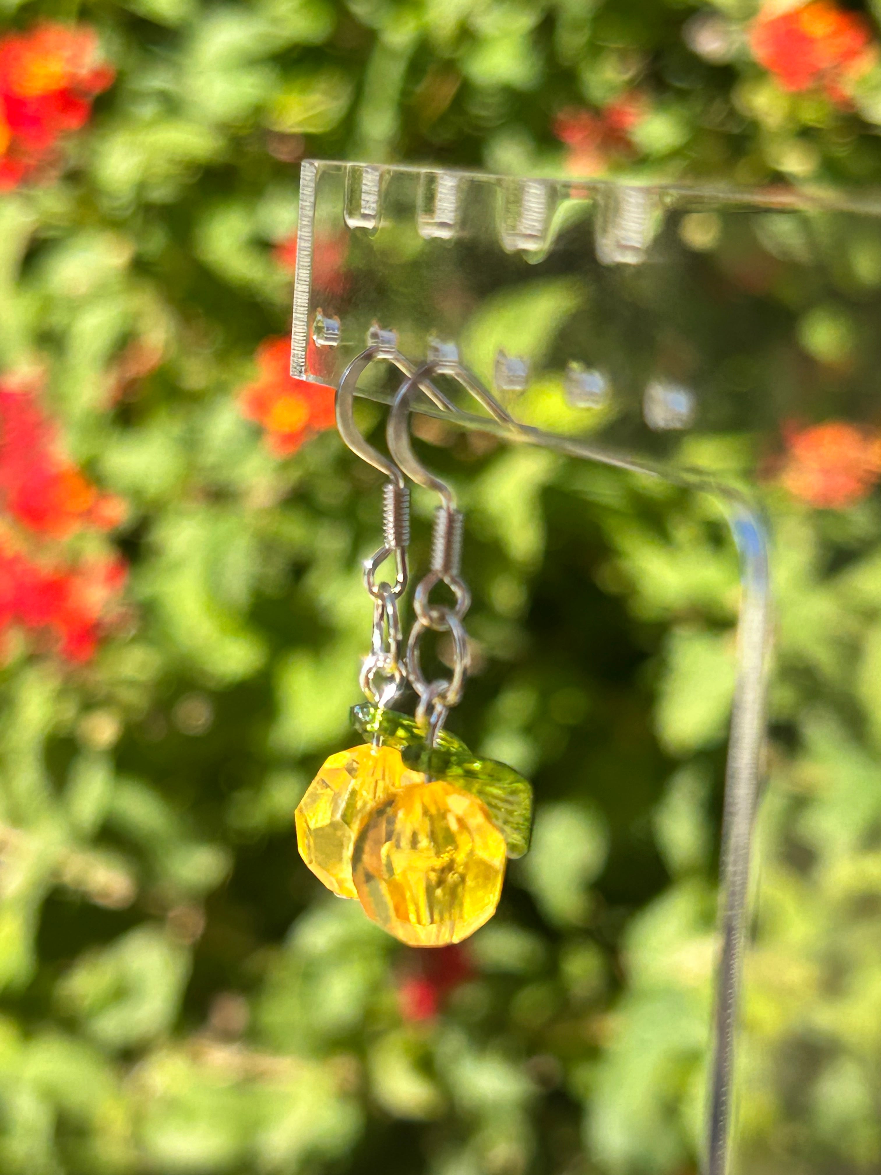 Tangie twist earrings